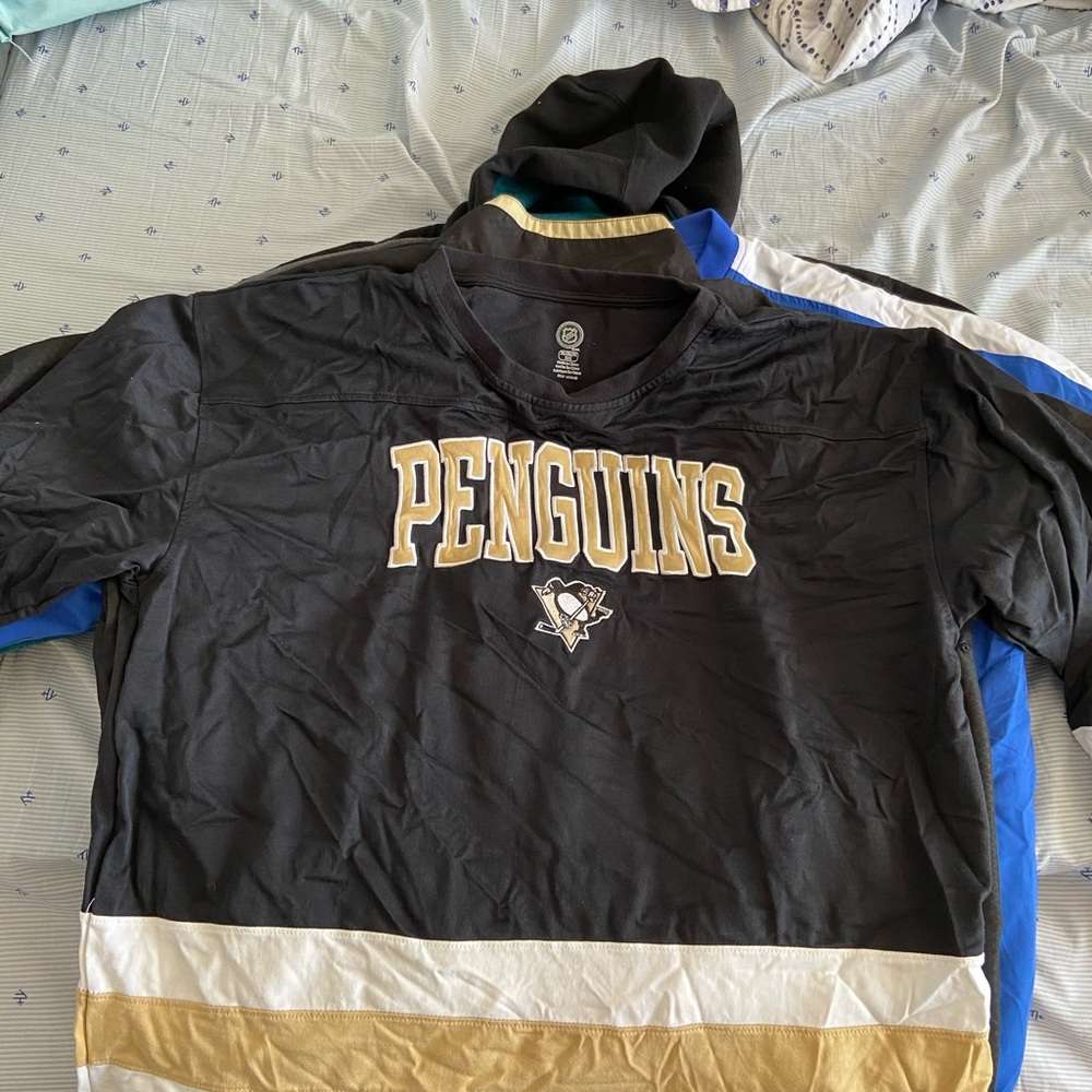 Penguins long sleeve